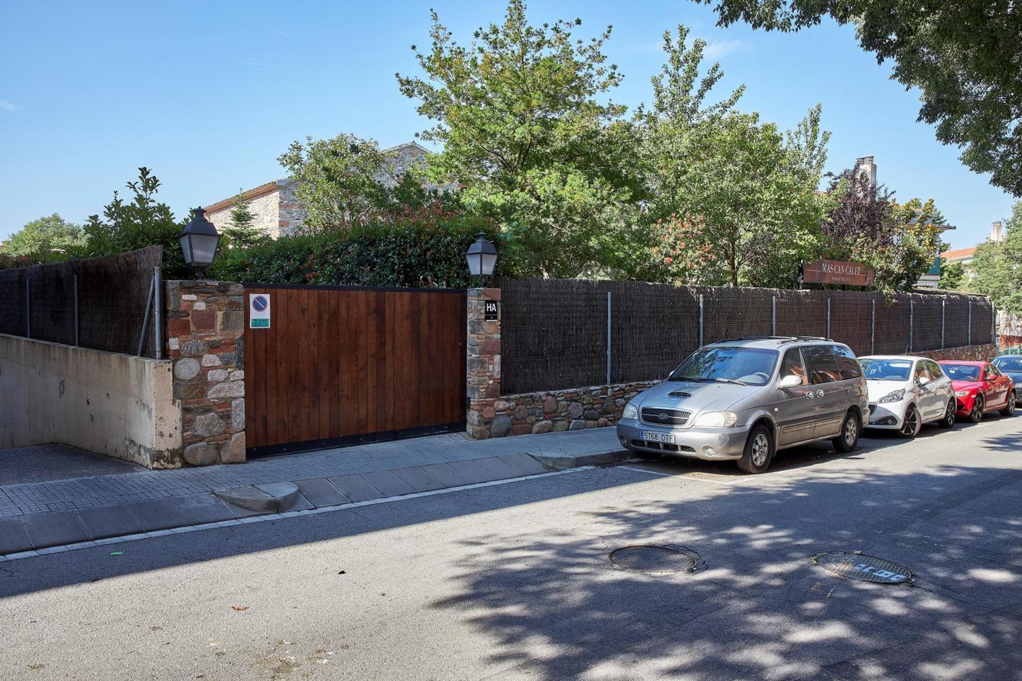 Les Franqueses del Vallès Mas Can Calet Aparthotel מראה חיצוני תמונה