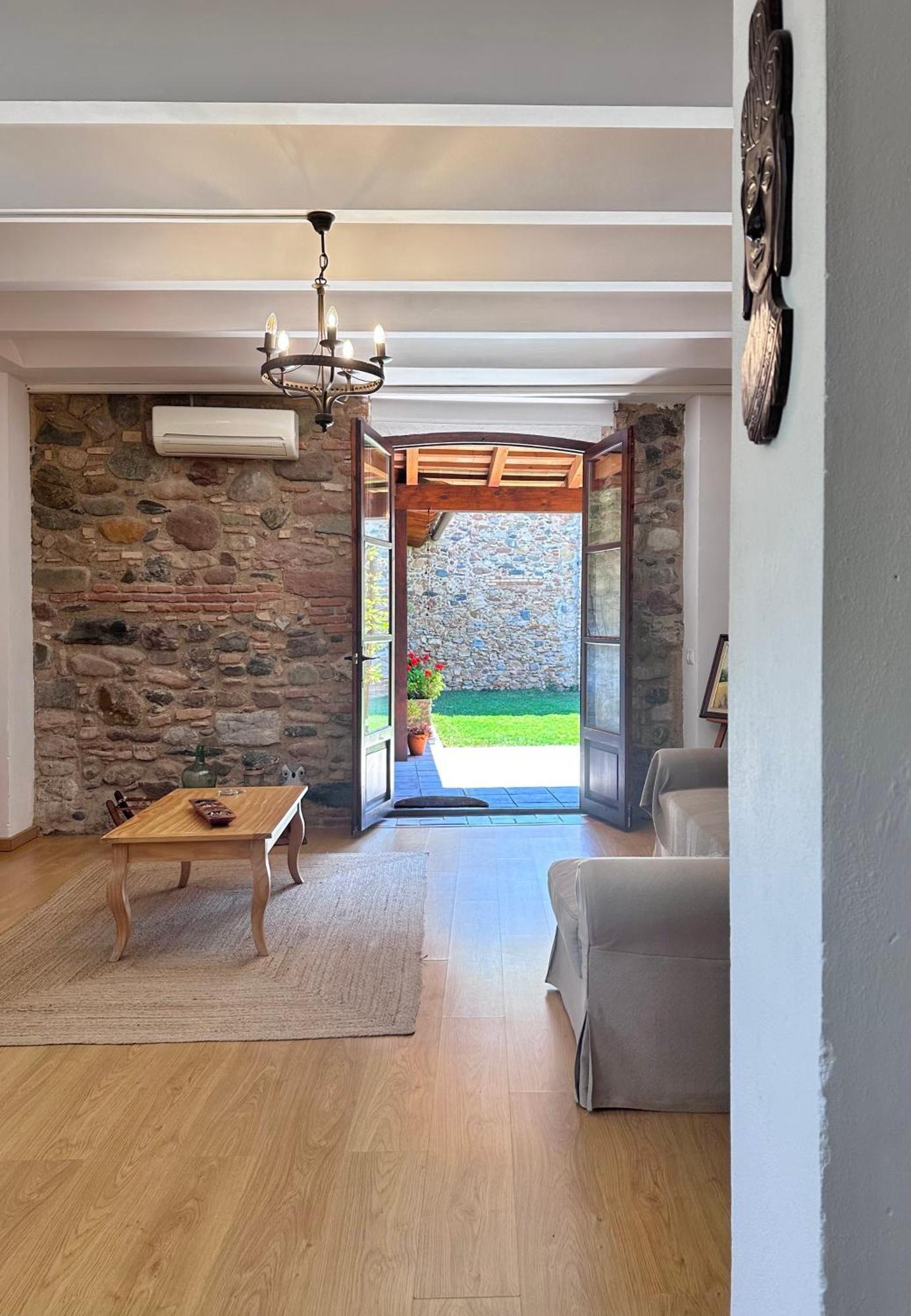 Les Franqueses del Vallès Mas Can Calet Aparthotel מראה חיצוני תמונה