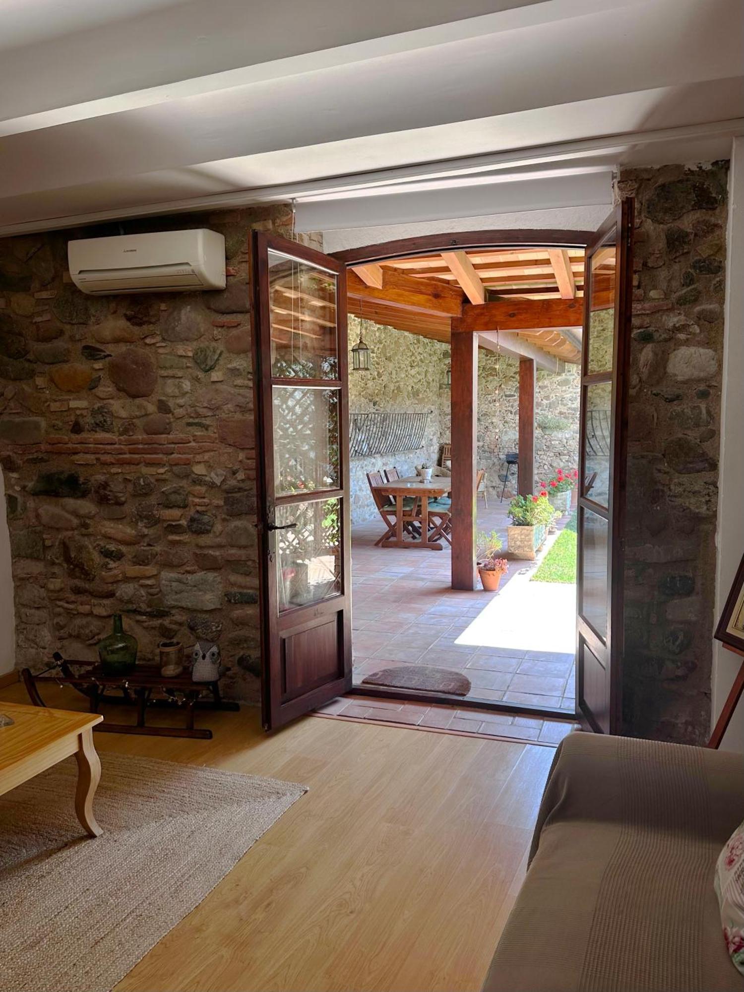 Les Franqueses del Vallès Mas Can Calet Aparthotel מראה חיצוני תמונה